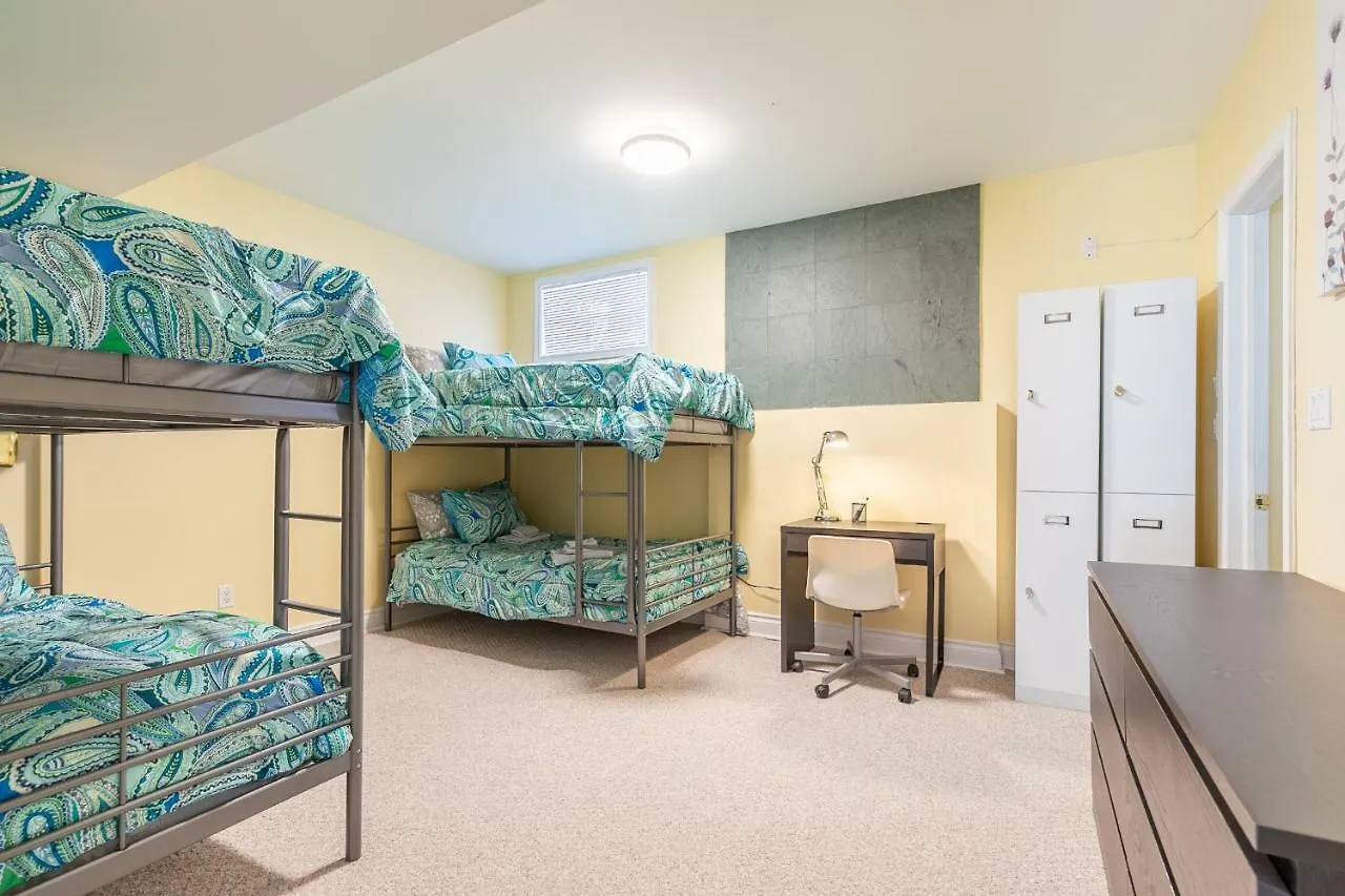 Simply Comfort. North York Guest House Toronto