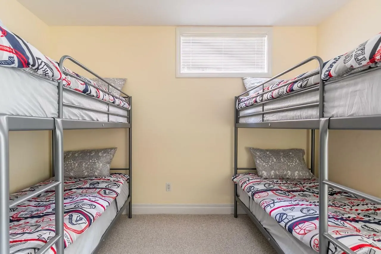 Simply Comfort. North York Guest House Toronto