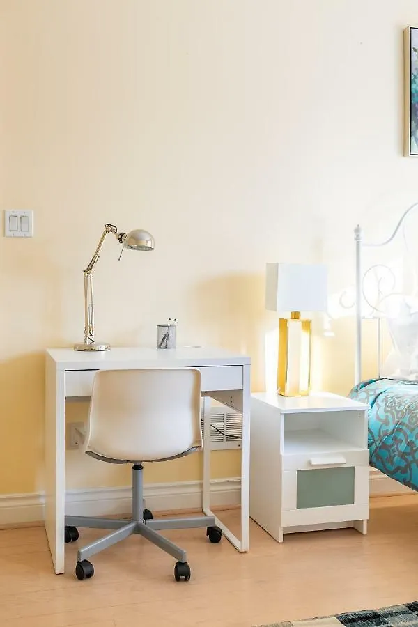 Simply Comfort. North York Guest House Toronto